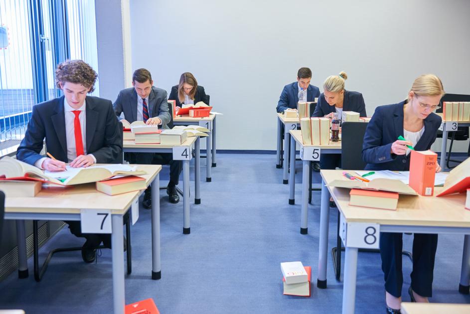 Vortragsvorbereitung der Prüflinge