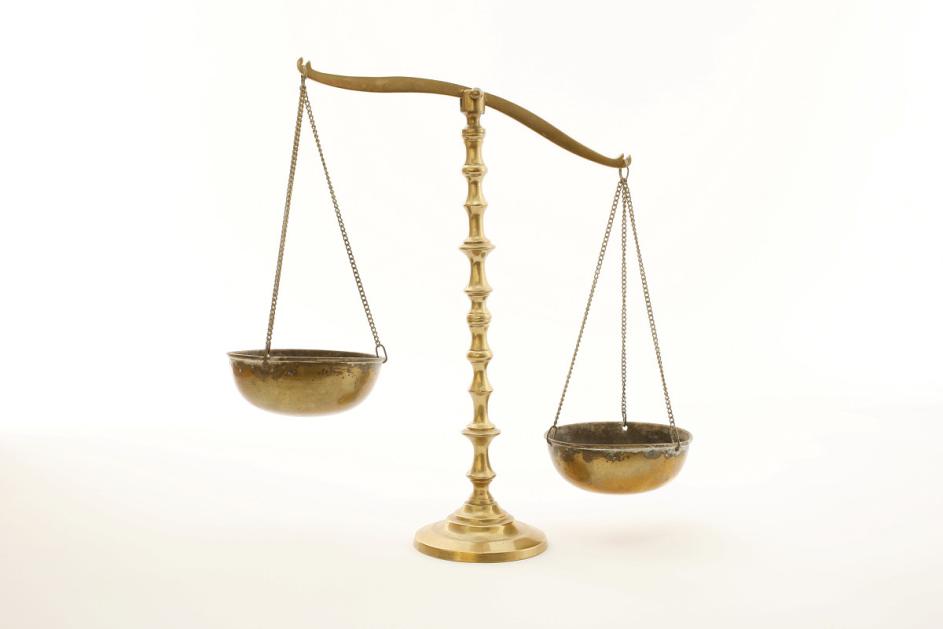 Justiz Waage
