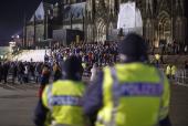 In der Nacht vom 31.12.2015 auf den 01.01.2016 kam es im Bereich des Kölner Hauptbahnhofs zu zahlreichen sexuellen Übergriffen auf Frauen, vornehmlich begangen durch Gruppen junger Männer.