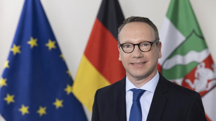 Dr. Benjamin Limbach