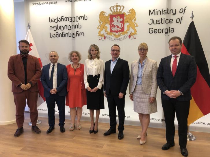 Besuch im Justizministerium in Tiflis, Georgien