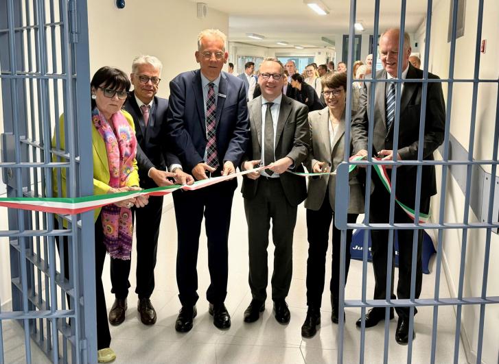Feierliche Einweihung des Hafthauses 8 in der JVA Bielefeld-Brackwede